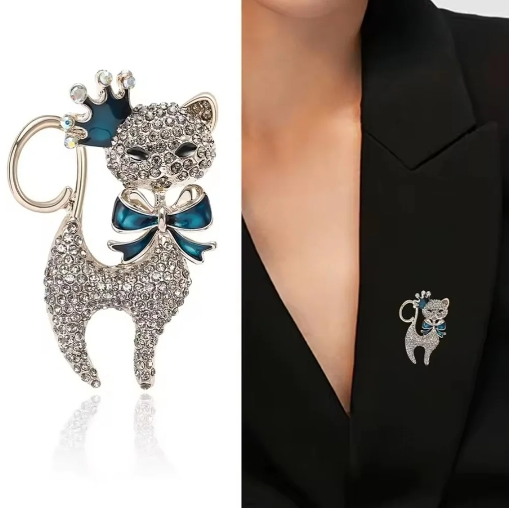 VQ Cat Brooch